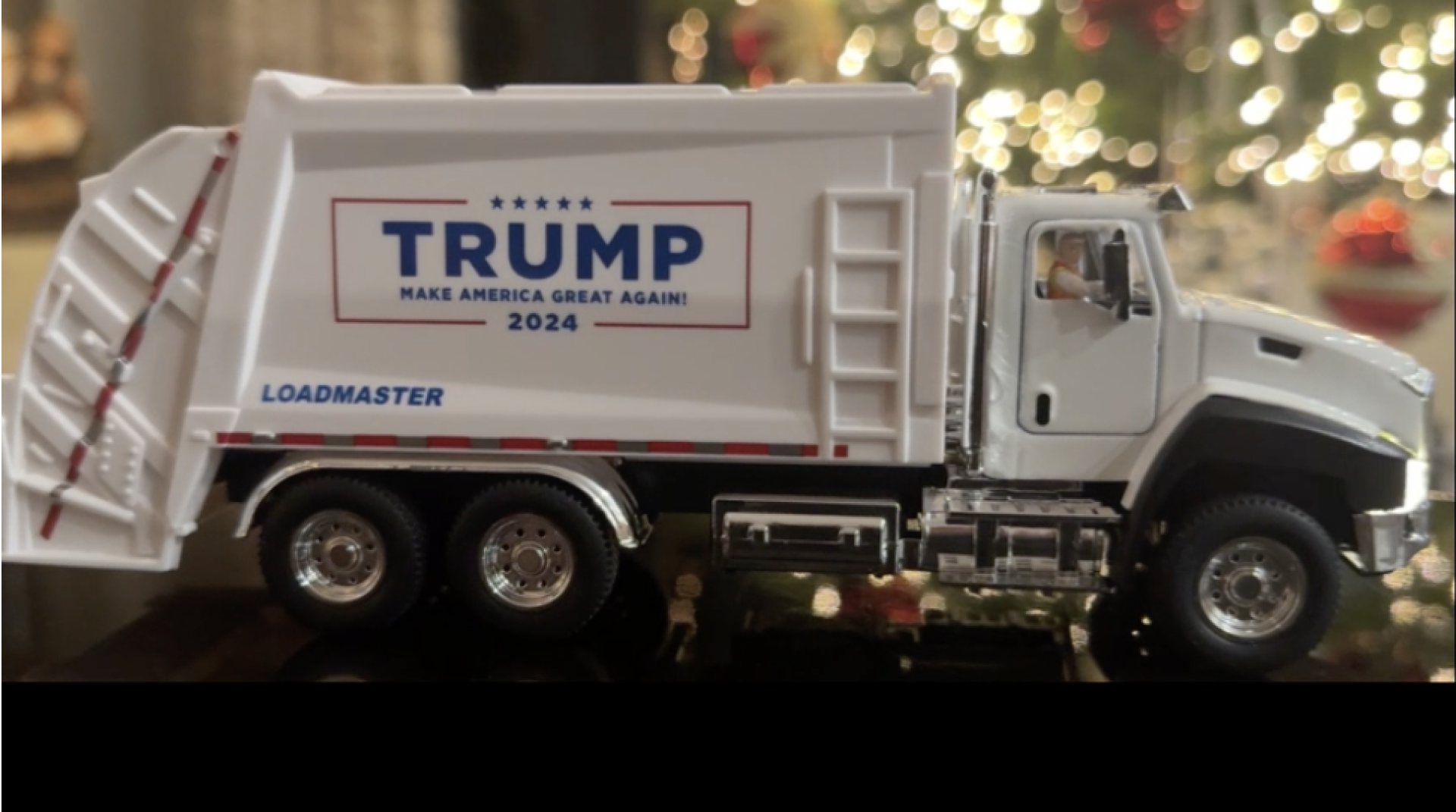 Trump garbage truck 